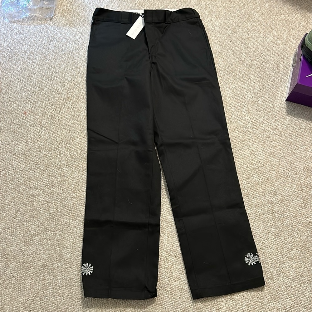 FA and Dickies collab SOLD OUT
